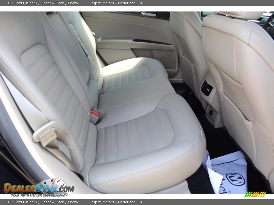 2017 Ford Fusion SE Shadow Black / Ebony Photo #24