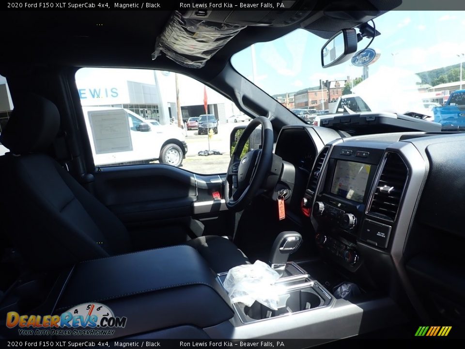 2020 Ford F150 XLT SuperCab 4x4 Magnetic / Black Photo #9