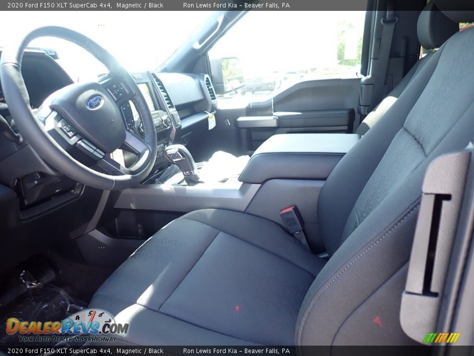 2020 Ford F150 XLT SuperCab 4x4 Magnetic / Black Photo #12