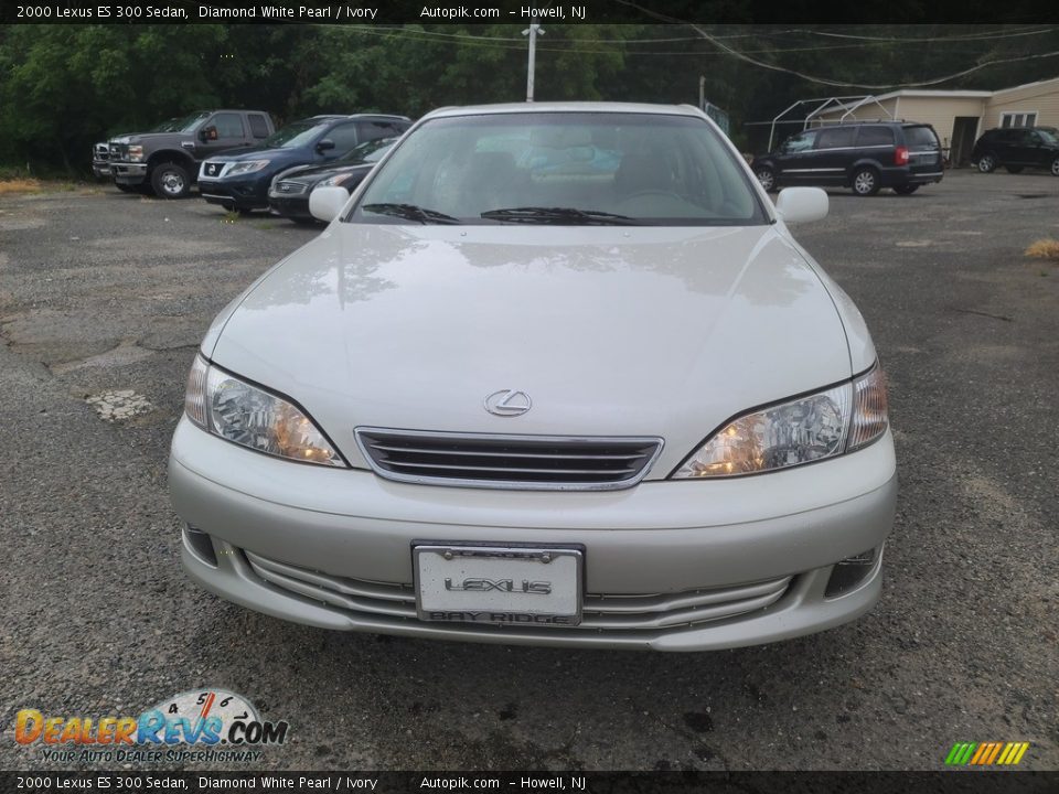 2000 Lexus ES 300 Sedan Diamond White Pearl / Ivory Photo #7