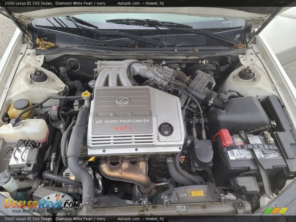 2000 Lexus ES 300 Sedan Diamond White Pearl / Ivory Photo #16