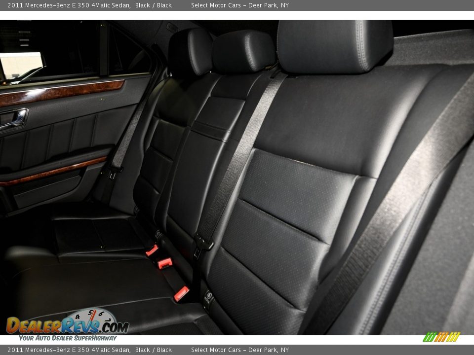 2011 Mercedes-Benz E 350 4Matic Sedan Black / Black Photo #14