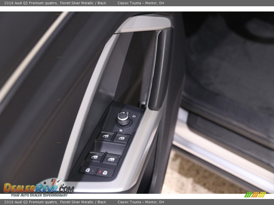 2019 Audi Q3 Premium quattro Florett Silver Metallic / Black Photo #5
