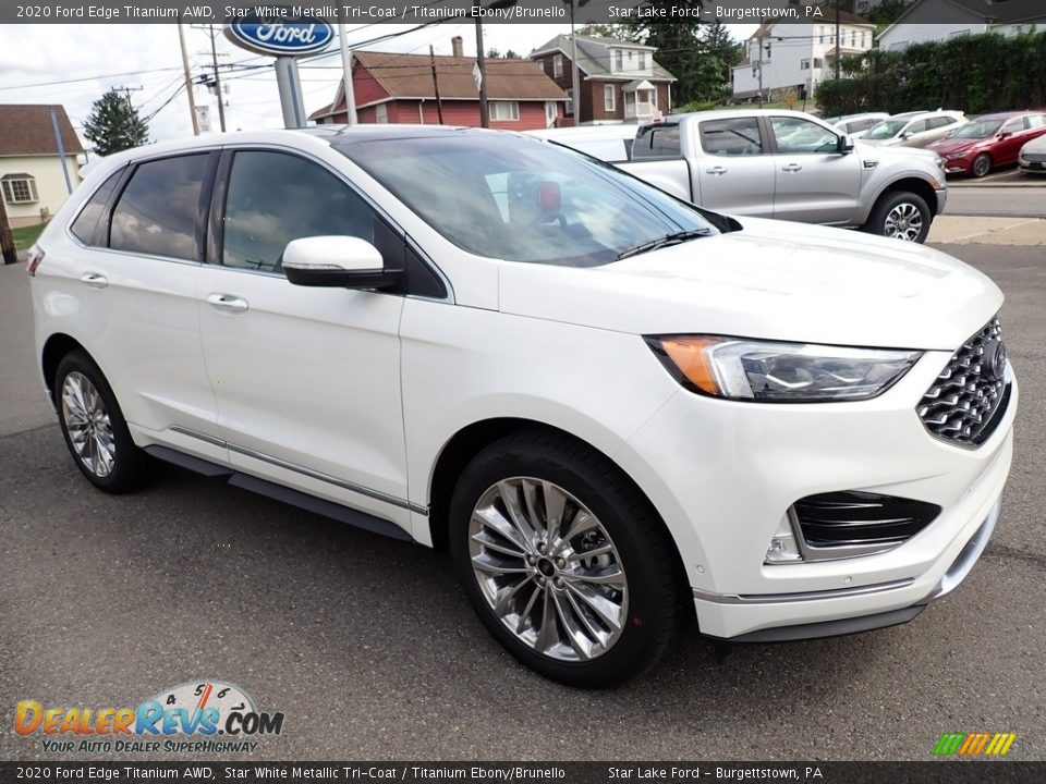 Front 3/4 View of 2020 Ford Edge Titanium AWD Photo #8
