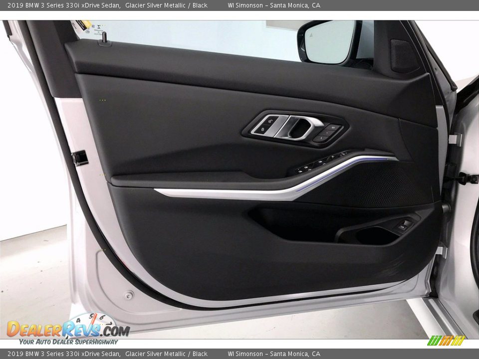 2019 BMW 3 Series 330i xDrive Sedan Glacier Silver Metallic / Black Photo #25