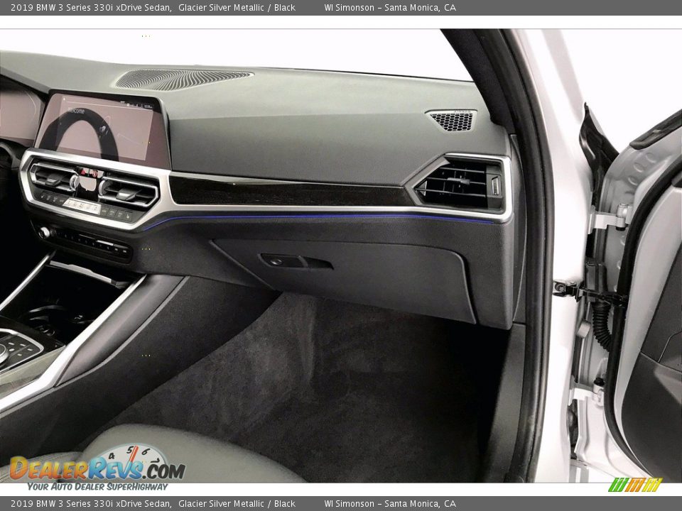 2019 BMW 3 Series 330i xDrive Sedan Glacier Silver Metallic / Black Photo #28