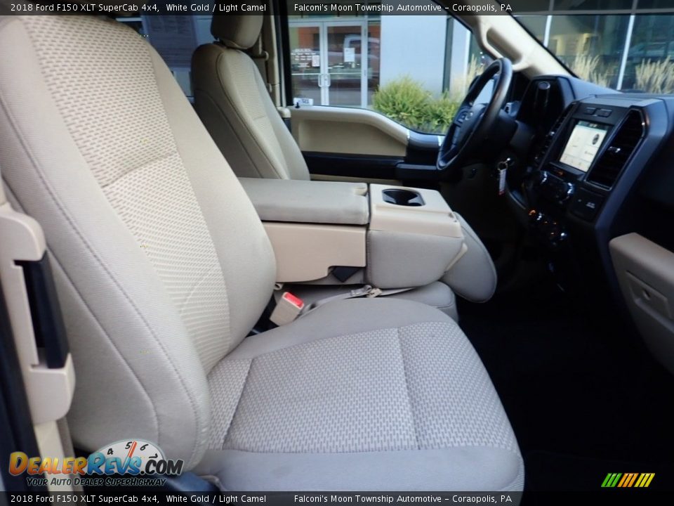 2018 Ford F150 XLT SuperCab 4x4 White Gold / Light Camel Photo #10