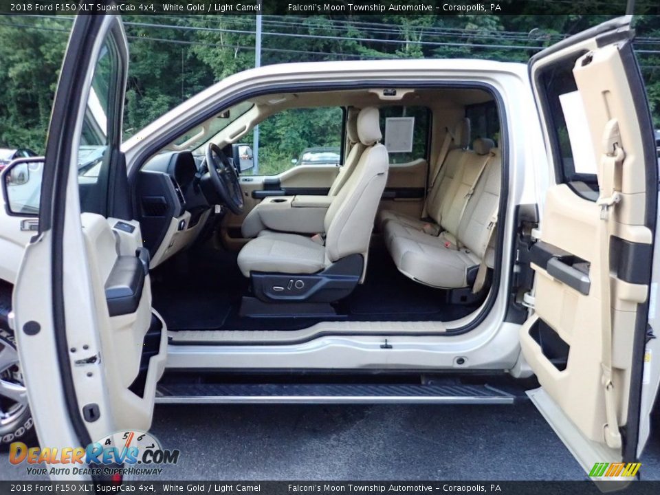 2018 Ford F150 XLT SuperCab 4x4 White Gold / Light Camel Photo #18