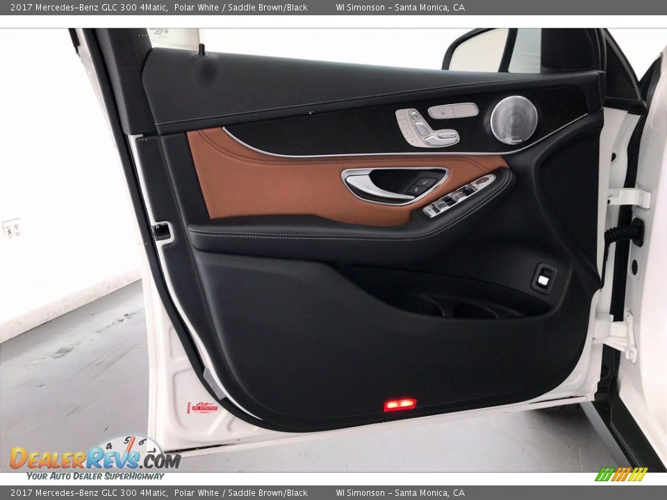 2017 Mercedes-Benz GLC 300 4Matic Polar White / Saddle Brown/Black Photo #25