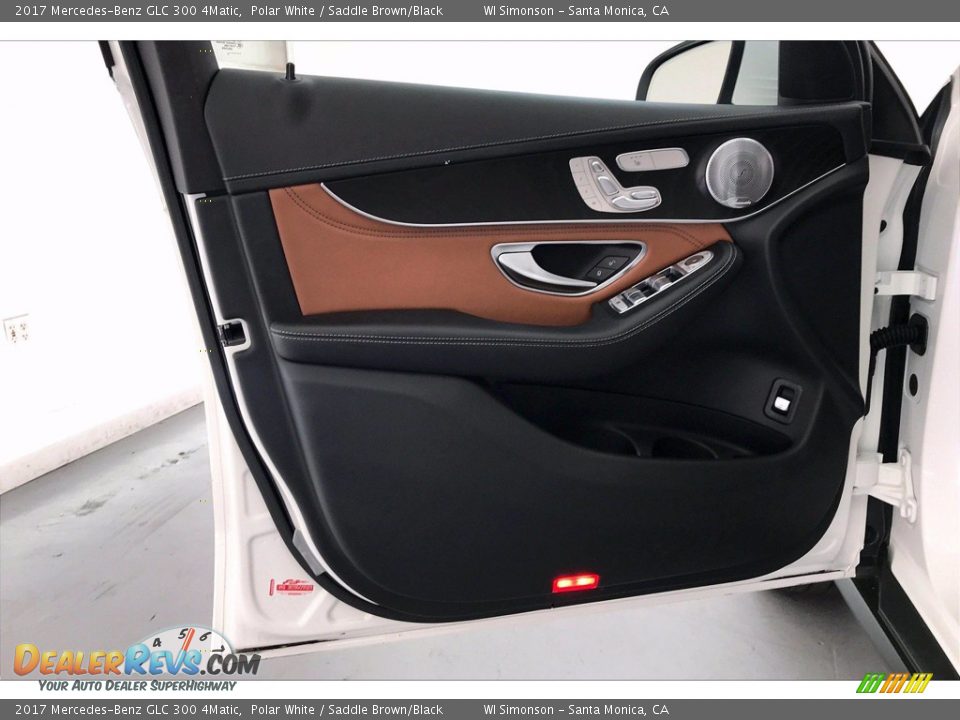 2017 Mercedes-Benz GLC 300 4Matic Polar White / Saddle Brown/Black Photo #25