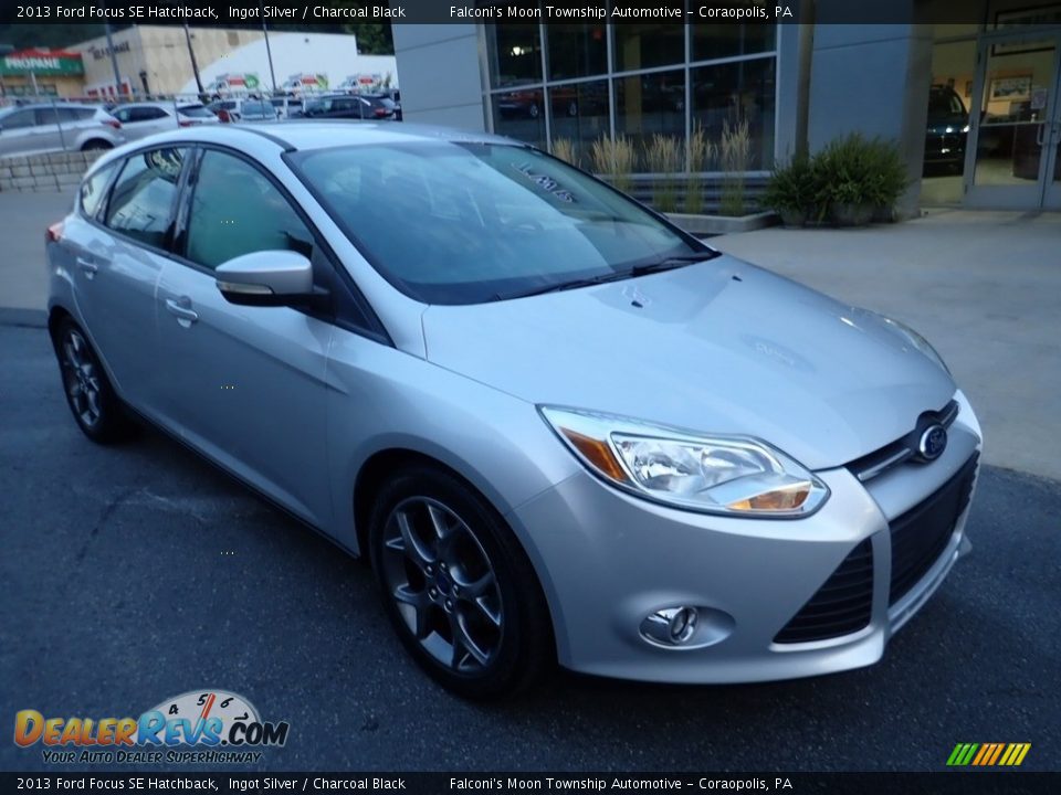 2013 Ford Focus SE Hatchback Ingot Silver / Charcoal Black Photo #9