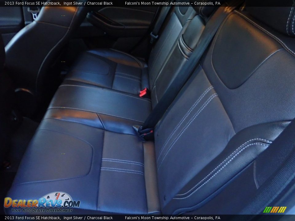 2013 Ford Focus SE Hatchback Ingot Silver / Charcoal Black Photo #16