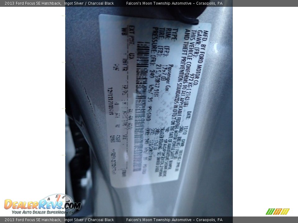 2013 Ford Focus SE Hatchback Ingot Silver / Charcoal Black Photo #24