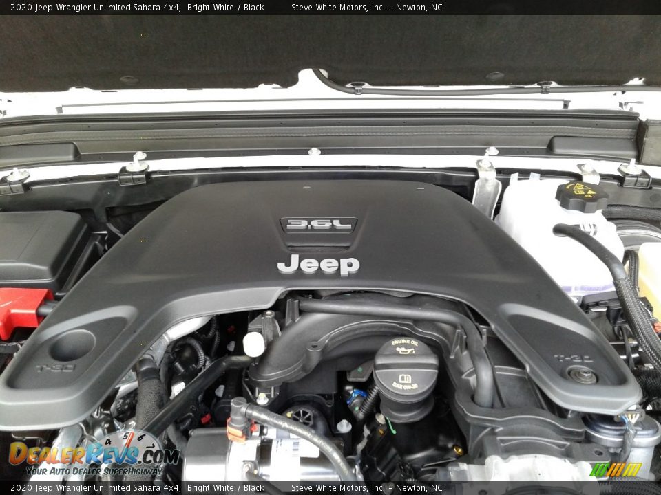 2020 Jeep Wrangler Unlimited Sahara 4x4 Bright White / Black Photo #9
