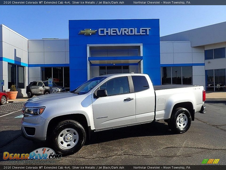 Front 3/4 View of 2016 Chevrolet Colorado WT Extended Cab 4x4 Photo #1