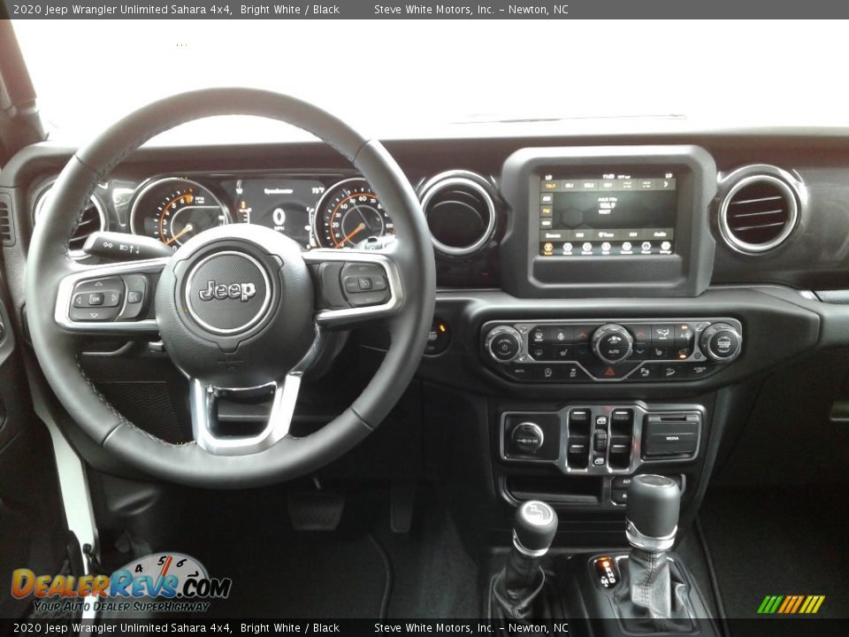 2020 Jeep Wrangler Unlimited Sahara 4x4 Bright White / Black Photo #18