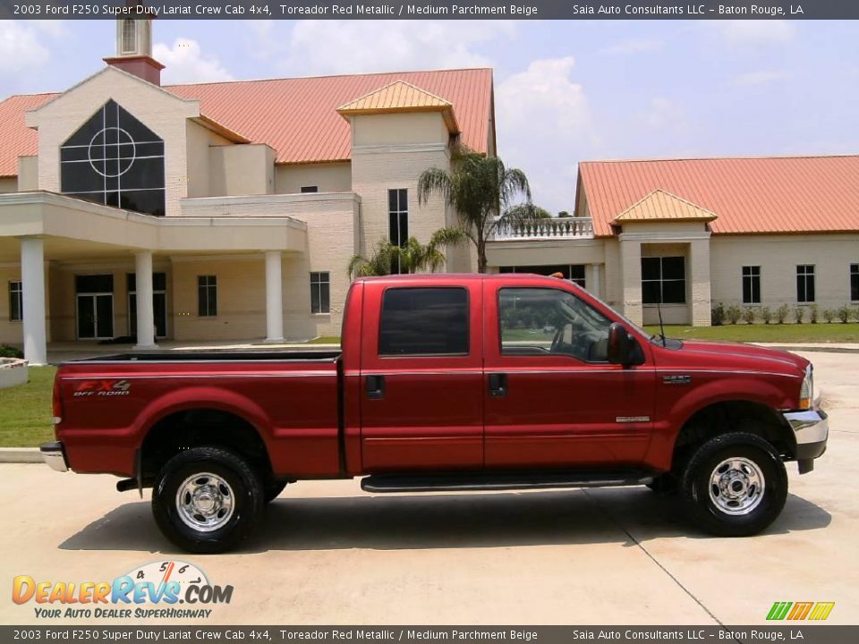 2003 Ford F250 Super Duty Lariat Crew Cab 4x4 Toreador Red Metallic / Medium Parchment Beige Photo #2