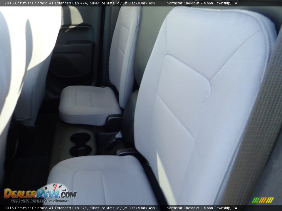 Rear Seat of 2016 Chevrolet Colorado WT Extended Cab 4x4 Photo #21