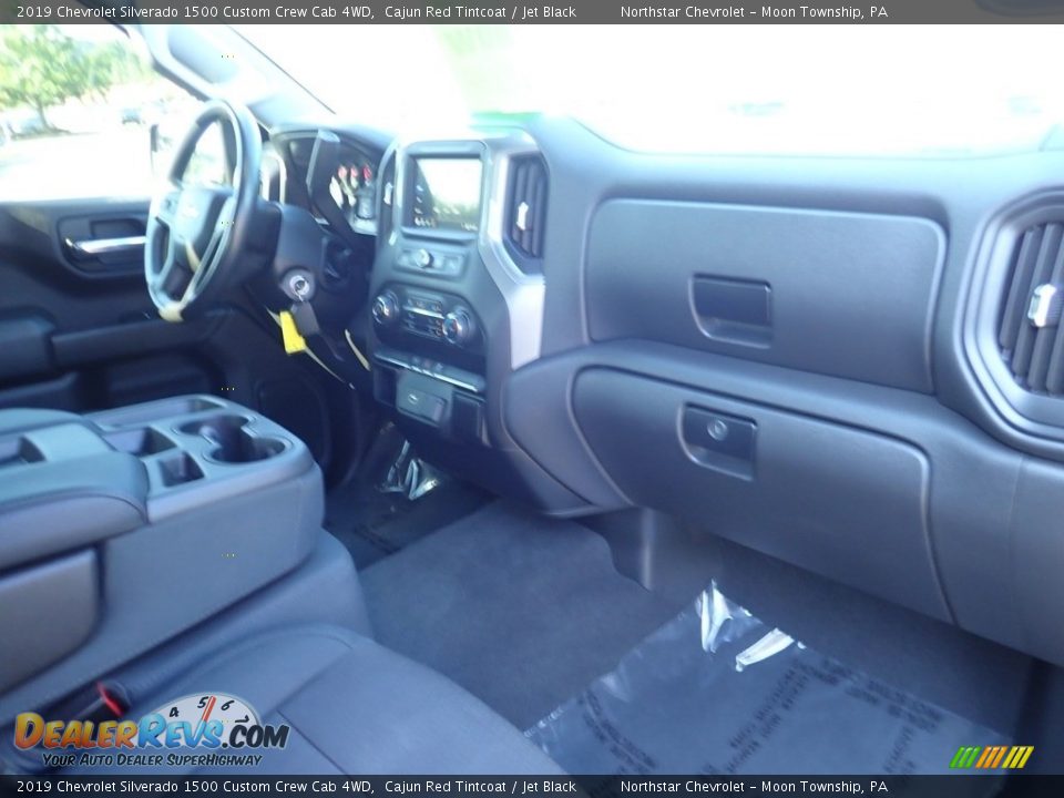 2019 Chevrolet Silverado 1500 Custom Crew Cab 4WD Cajun Red Tintcoat / Jet Black Photo #15