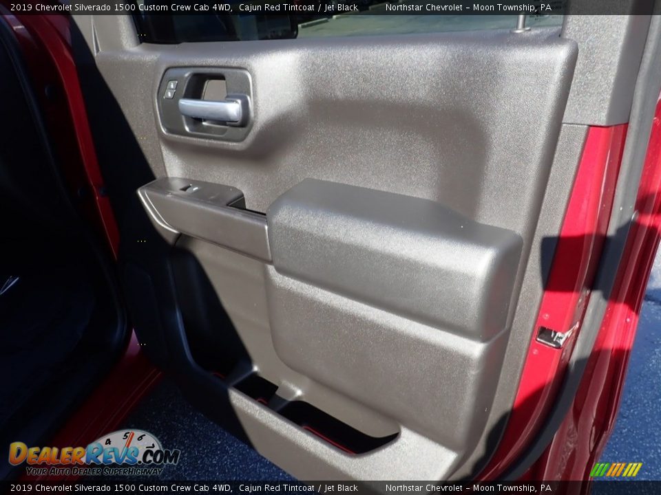 2019 Chevrolet Silverado 1500 Custom Crew Cab 4WD Cajun Red Tintcoat / Jet Black Photo #16