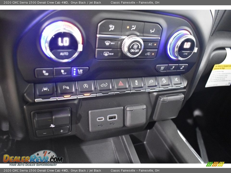 Controls of 2020 GMC Sierra 1500 Denali Crew Cab 4WD Photo #14