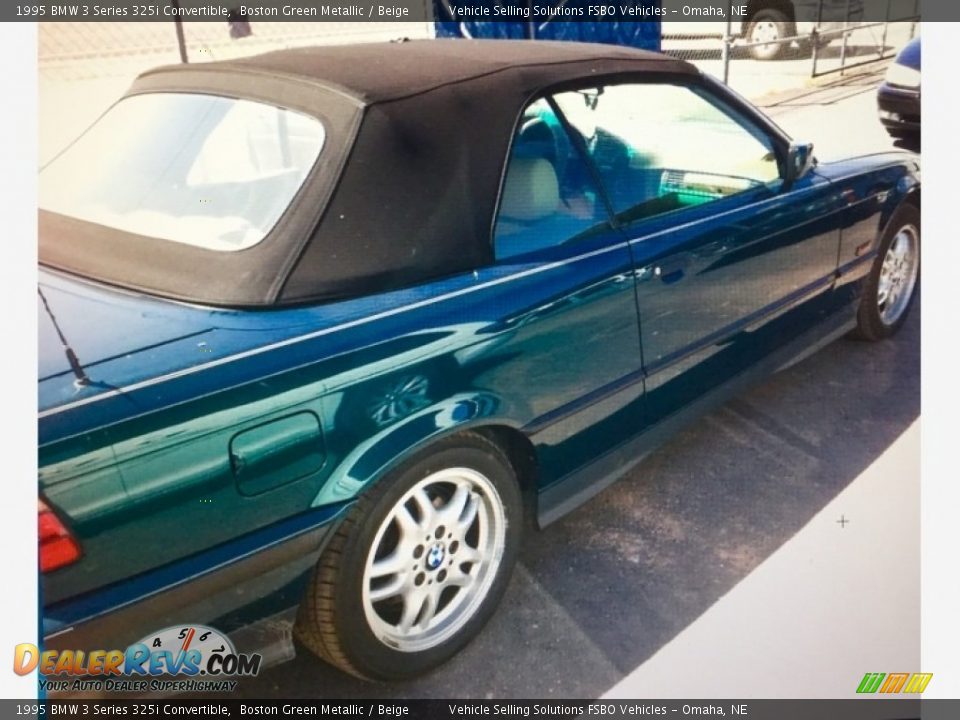 Boston Green Metallic 1995 BMW 3 Series 325i Convertible Photo #11