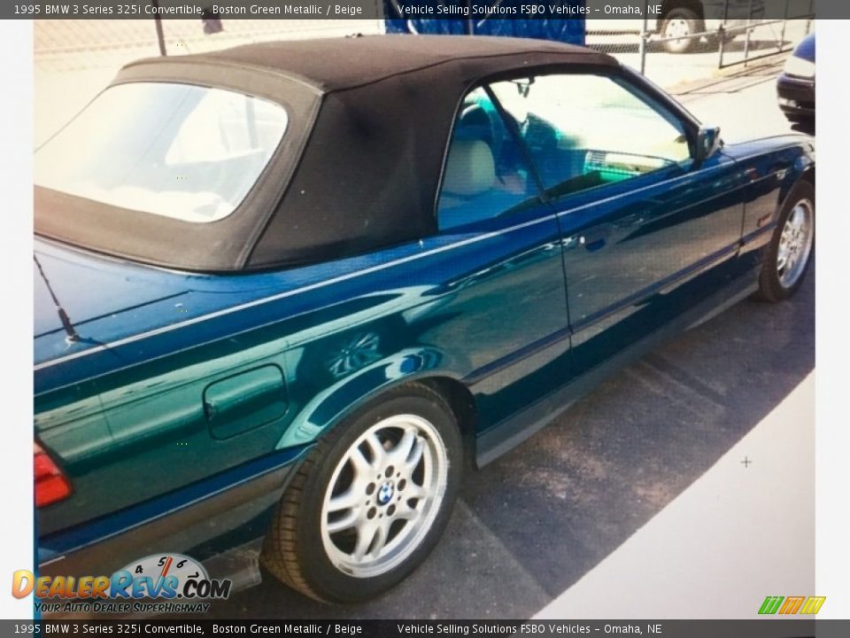 Boston Green Metallic 1995 BMW 3 Series 325i Convertible Photo #11