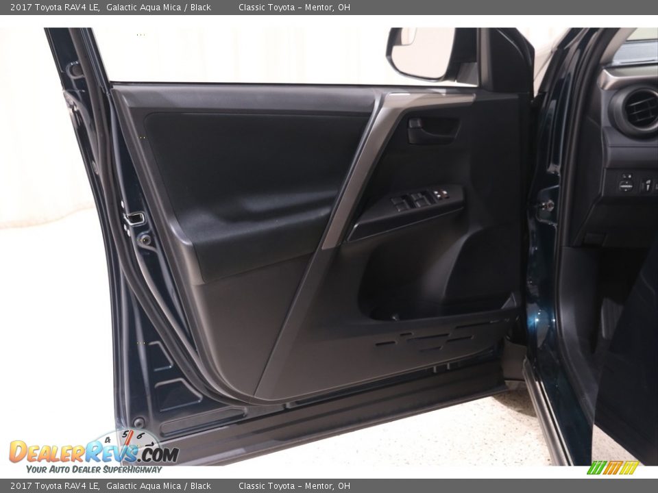 2017 Toyota RAV4 LE Galactic Aqua Mica / Black Photo #4