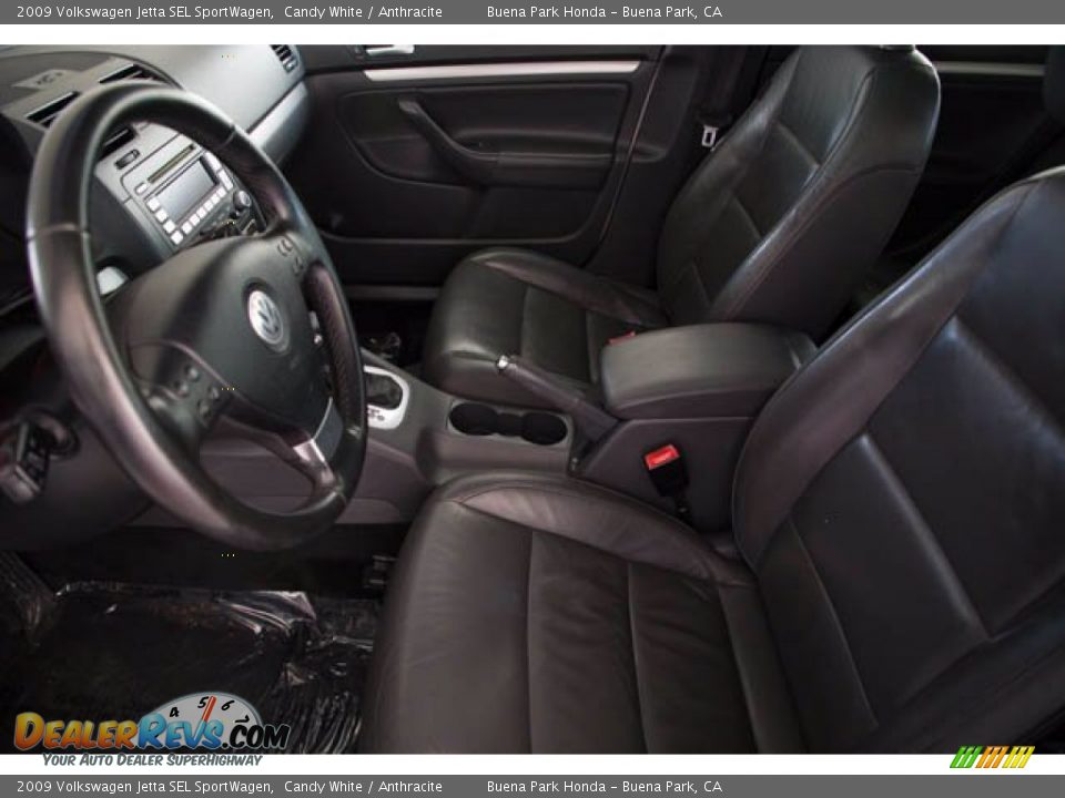 Front Seat of 2009 Volkswagen Jetta SEL SportWagen Photo #3