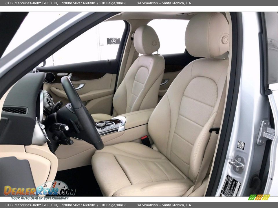 Front Seat of 2017 Mercedes-Benz GLC 300 Photo #14