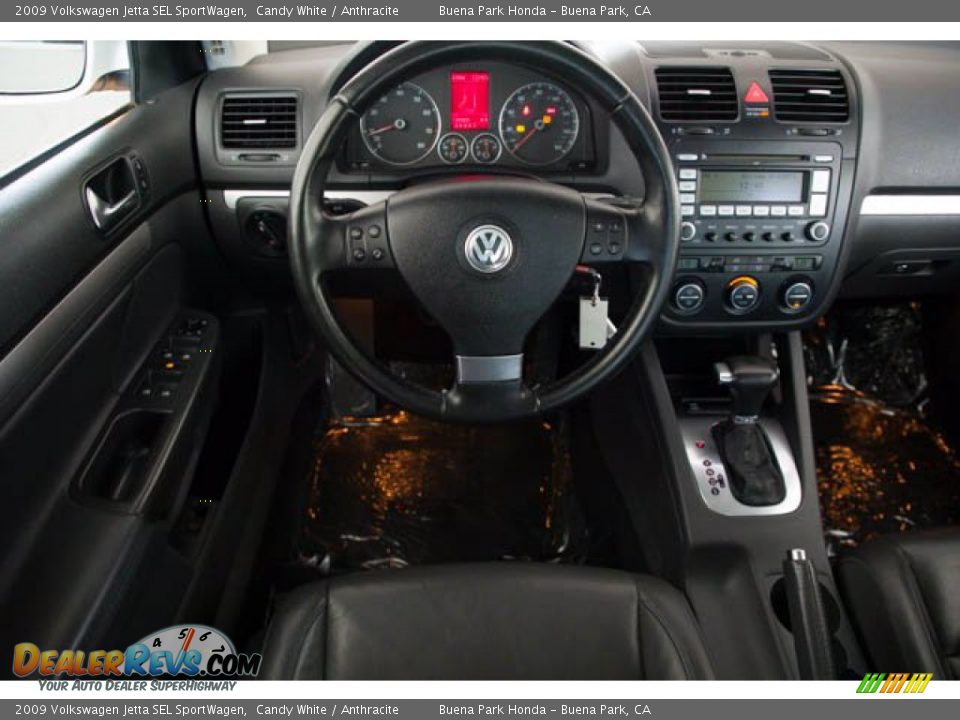 Dashboard of 2009 Volkswagen Jetta SEL SportWagen Photo #5