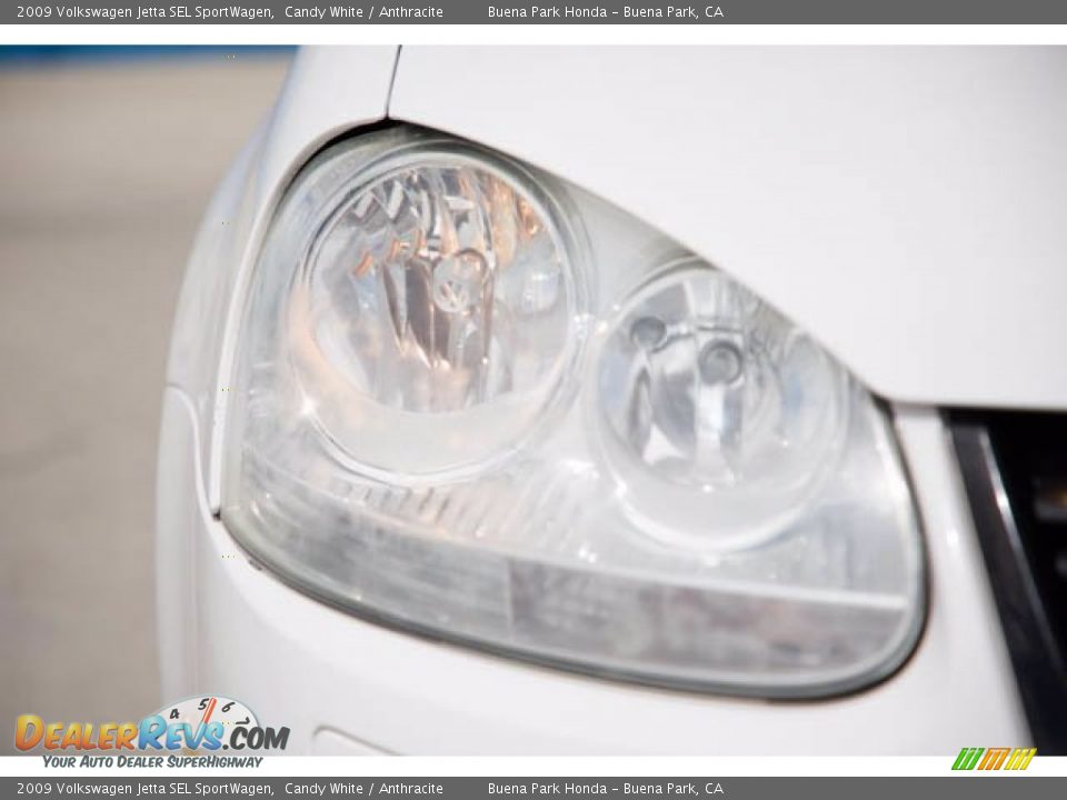 2009 Volkswagen Jetta SEL SportWagen Candy White / Anthracite Photo #8