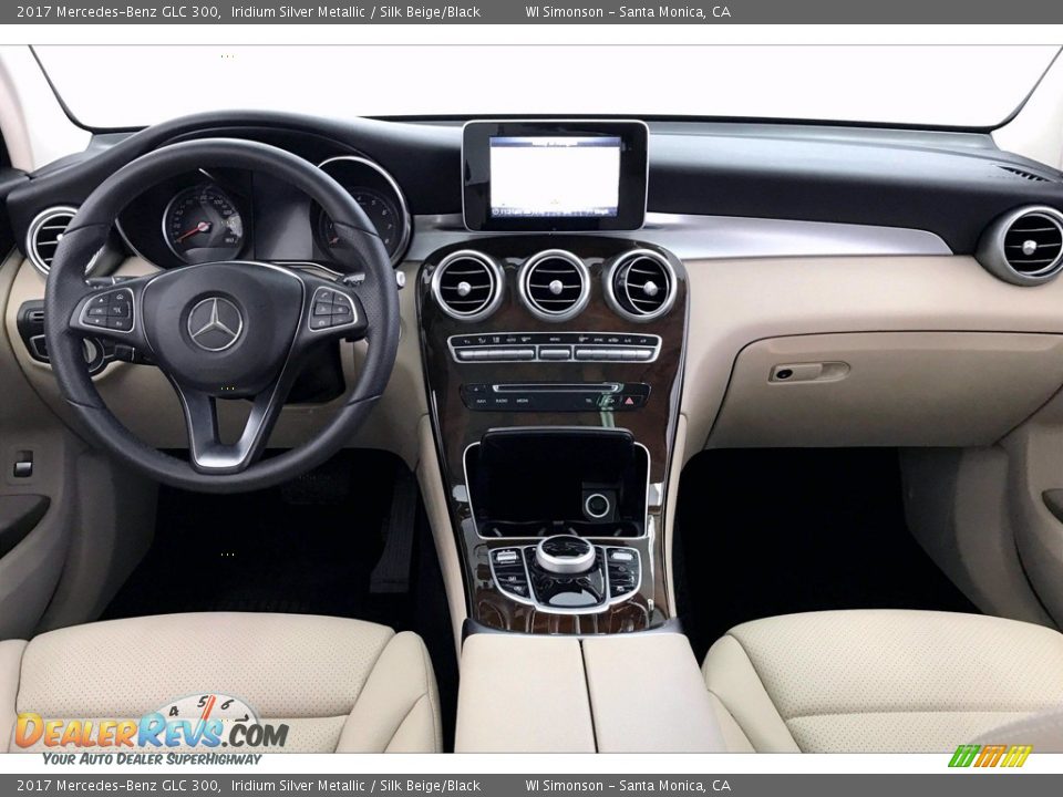 Dashboard of 2017 Mercedes-Benz GLC 300 Photo #17