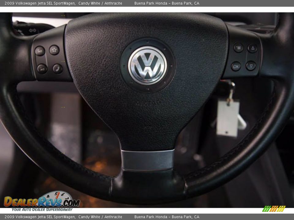 2009 Volkswagen Jetta SEL SportWagen Steering Wheel Photo #15
