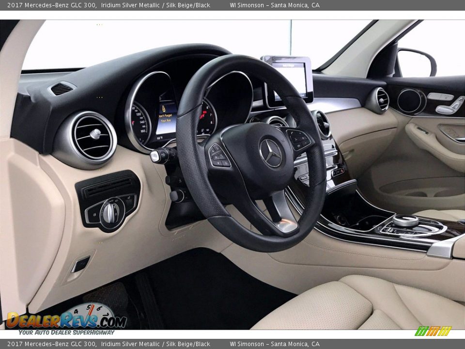 Silk Beige/Black Interior - 2017 Mercedes-Benz GLC 300 Photo #22