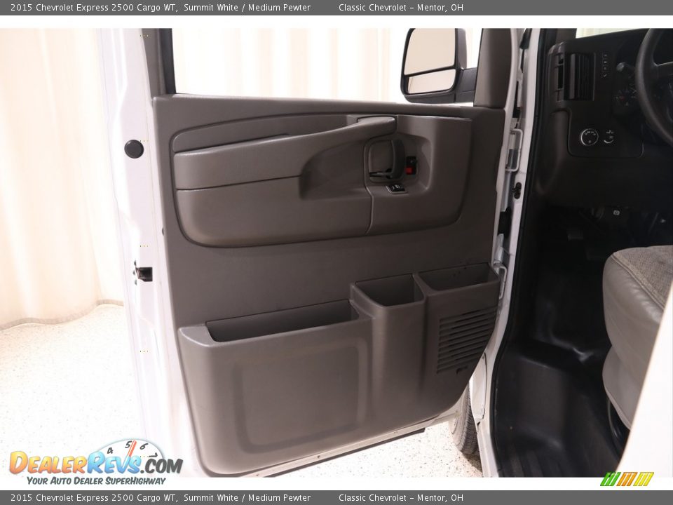 2015 Chevrolet Express 2500 Cargo WT Summit White / Medium Pewter Photo #4