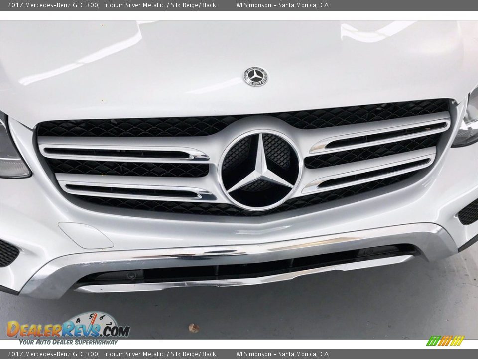 2017 Mercedes-Benz GLC 300 Iridium Silver Metallic / Silk Beige/Black Photo #33