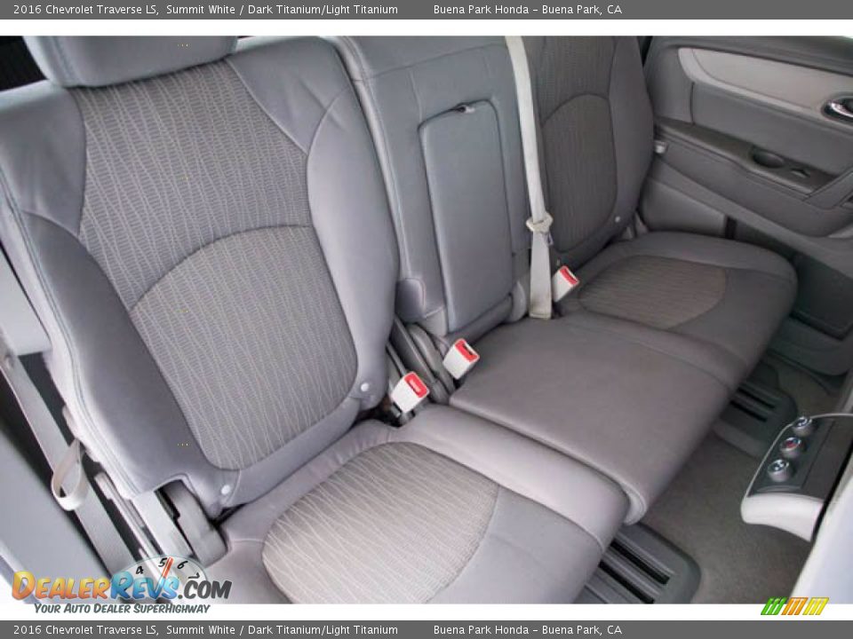 2016 Chevrolet Traverse LS Summit White / Dark Titanium/Light Titanium Photo #20