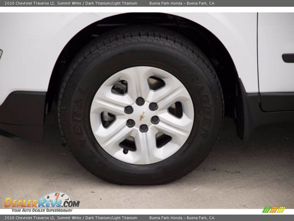 2016 Chevrolet Traverse LS Summit White / Dark Titanium/Light Titanium Photo #35