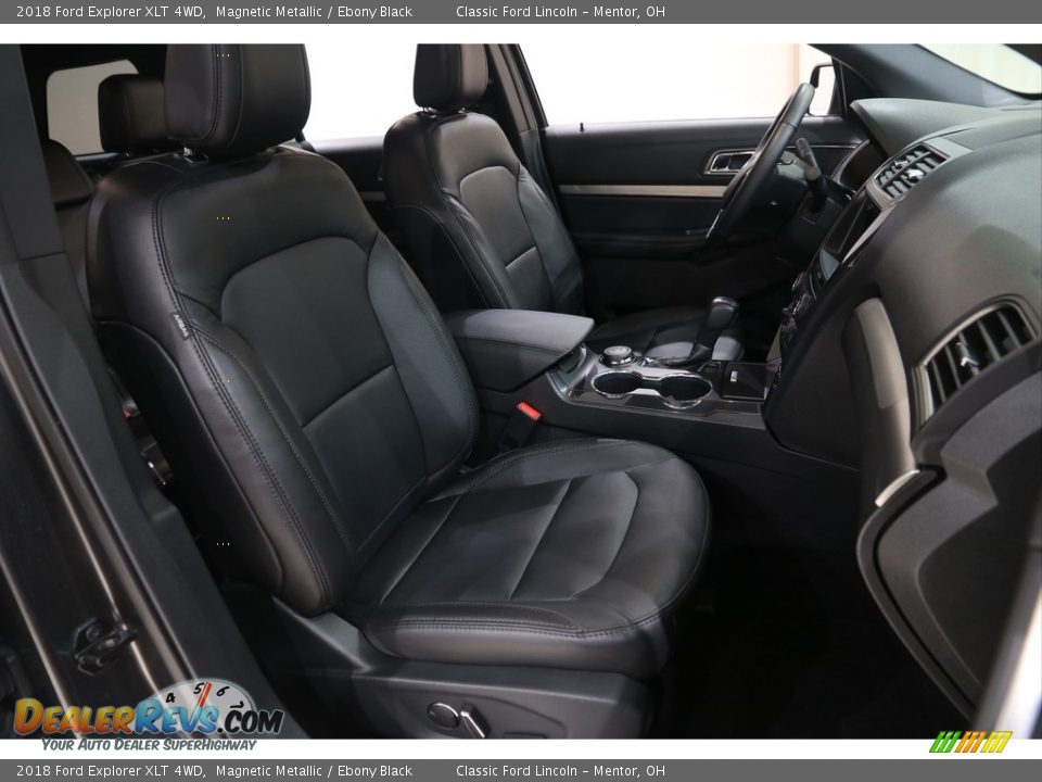 2018 Ford Explorer XLT 4WD Magnetic Metallic / Ebony Black Photo #19