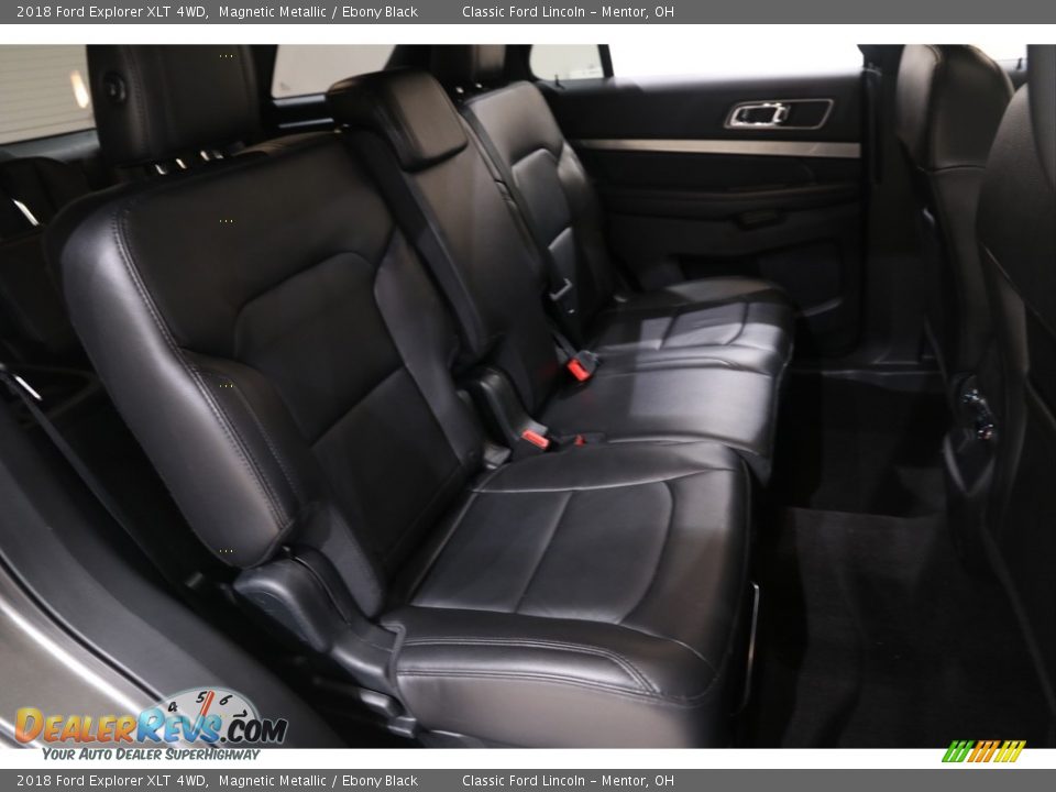 2018 Ford Explorer XLT 4WD Magnetic Metallic / Ebony Black Photo #20
