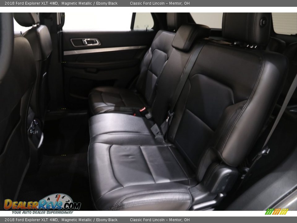 2018 Ford Explorer XLT 4WD Magnetic Metallic / Ebony Black Photo #21