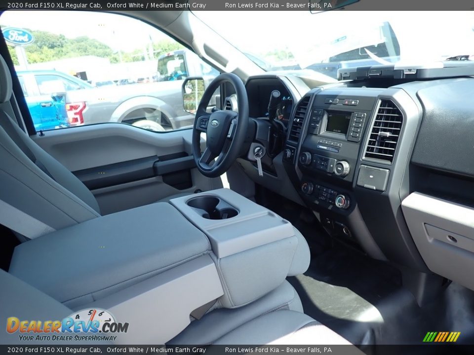 2020 Ford F150 XL Regular Cab Oxford White / Medium Earth Gray Photo #12