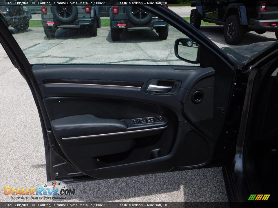 2020 Chrysler 300 Touring Granite Crystal Metallic / Black Photo #8