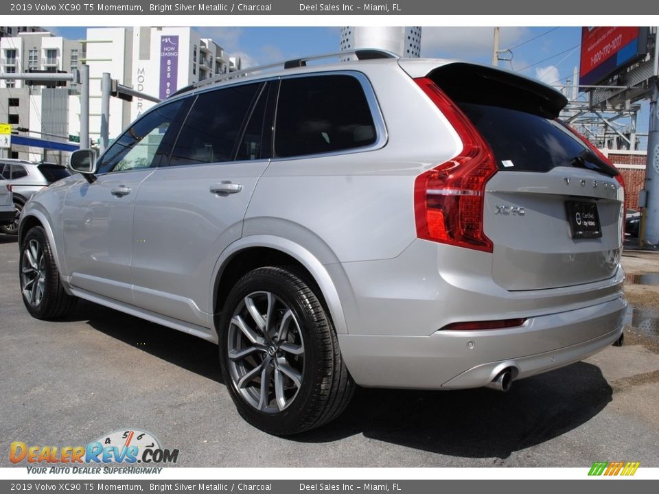 2019 Volvo XC90 T5 Momentum Bright Silver Metallic / Charcoal Photo #7
