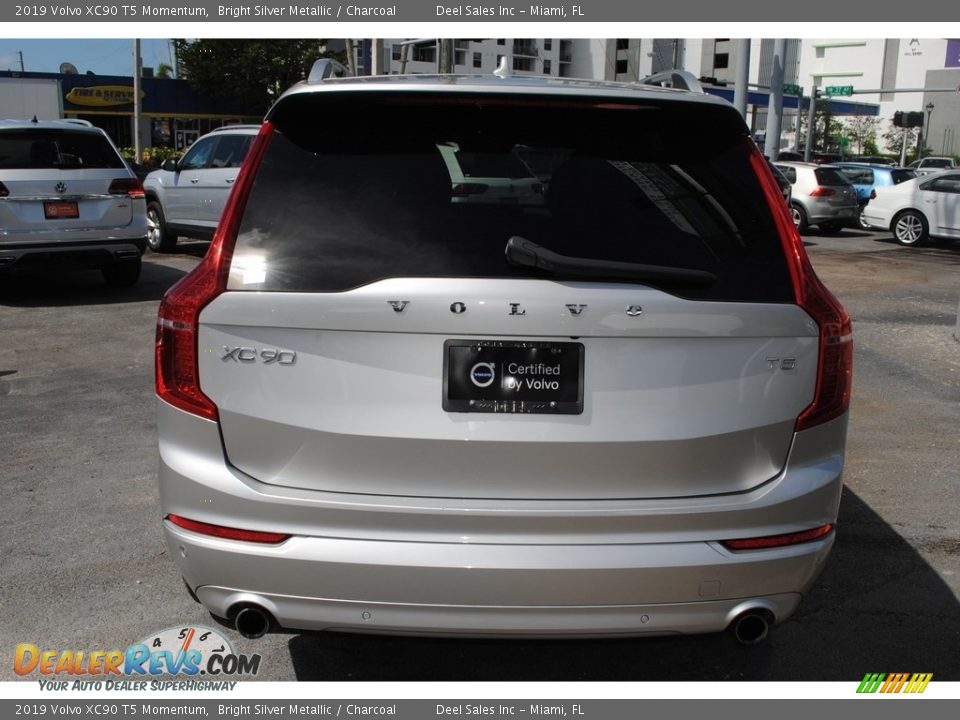 2019 Volvo XC90 T5 Momentum Bright Silver Metallic / Charcoal Photo #8