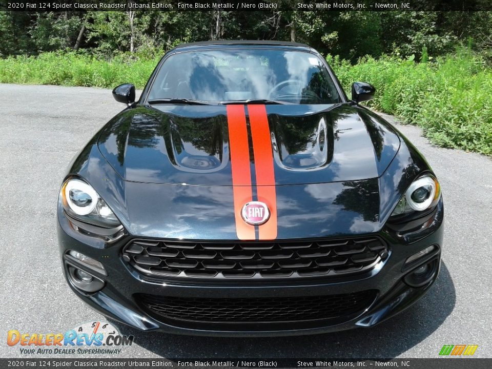 2020 Fiat 124 Spider Classica Roadster Urbana Edition Forte Black Metallic / Nero (Black) Photo #4