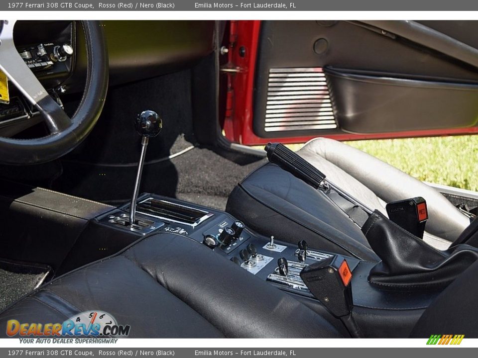 Controls of 1977 Ferrari 308 GTB Coupe Photo #40