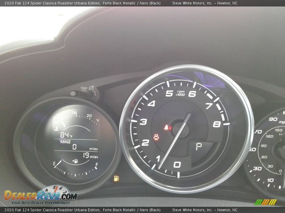 2020 Fiat 124 Spider Classica Roadster Urbana Edition Forte Black Metallic / Nero (Black) Photo #18