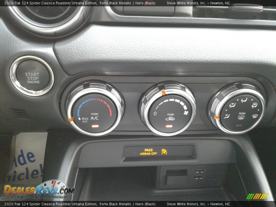 2020 Fiat 124 Spider Classica Roadster Urbana Edition Forte Black Metallic / Nero (Black) Photo #21
